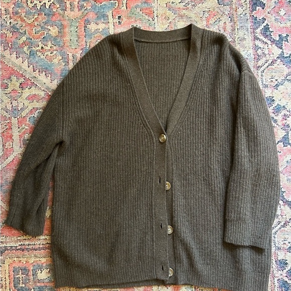 Quince Cashmere Oversized Cardigan - Picture 5 of 7